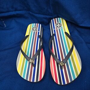 Barely worn tory burch flip flop